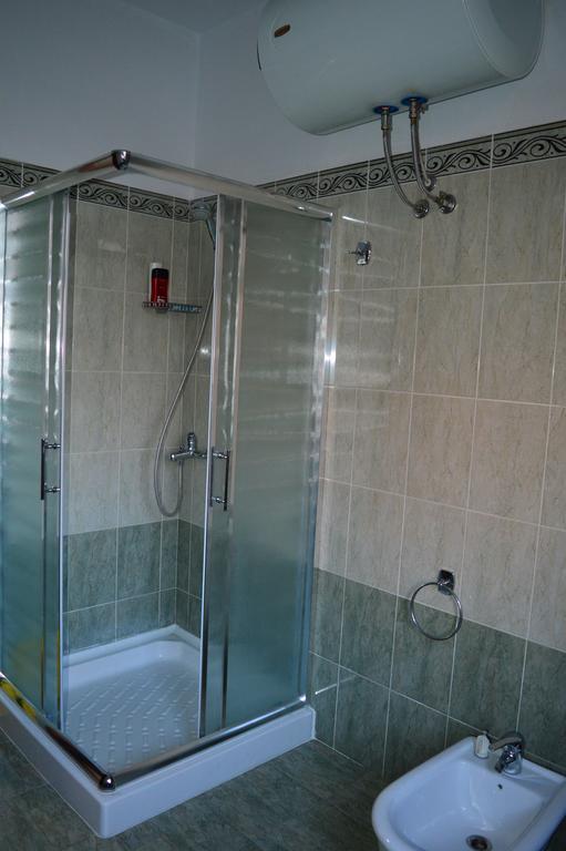 Arka Hostel Shkodër Екстериор снимка